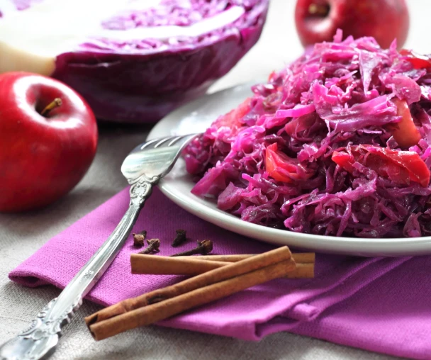 spicy50red50cabbage50stewed50with50apples501